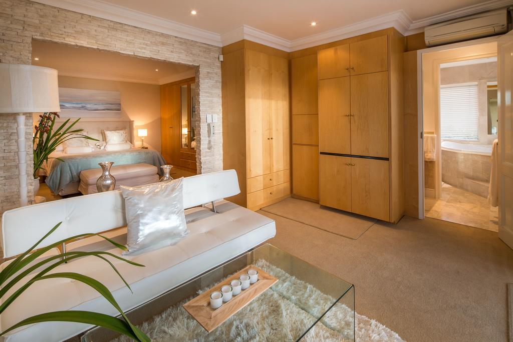 Villa Atlantique Camps Bay 4-bedroom Luxury *